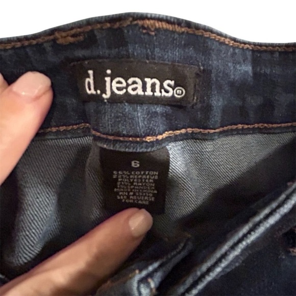 D. Jeans Women's Size 6 Blue Rolled-Up Cuff Denim Jeans Medium Wash - Picture 6 of 9
